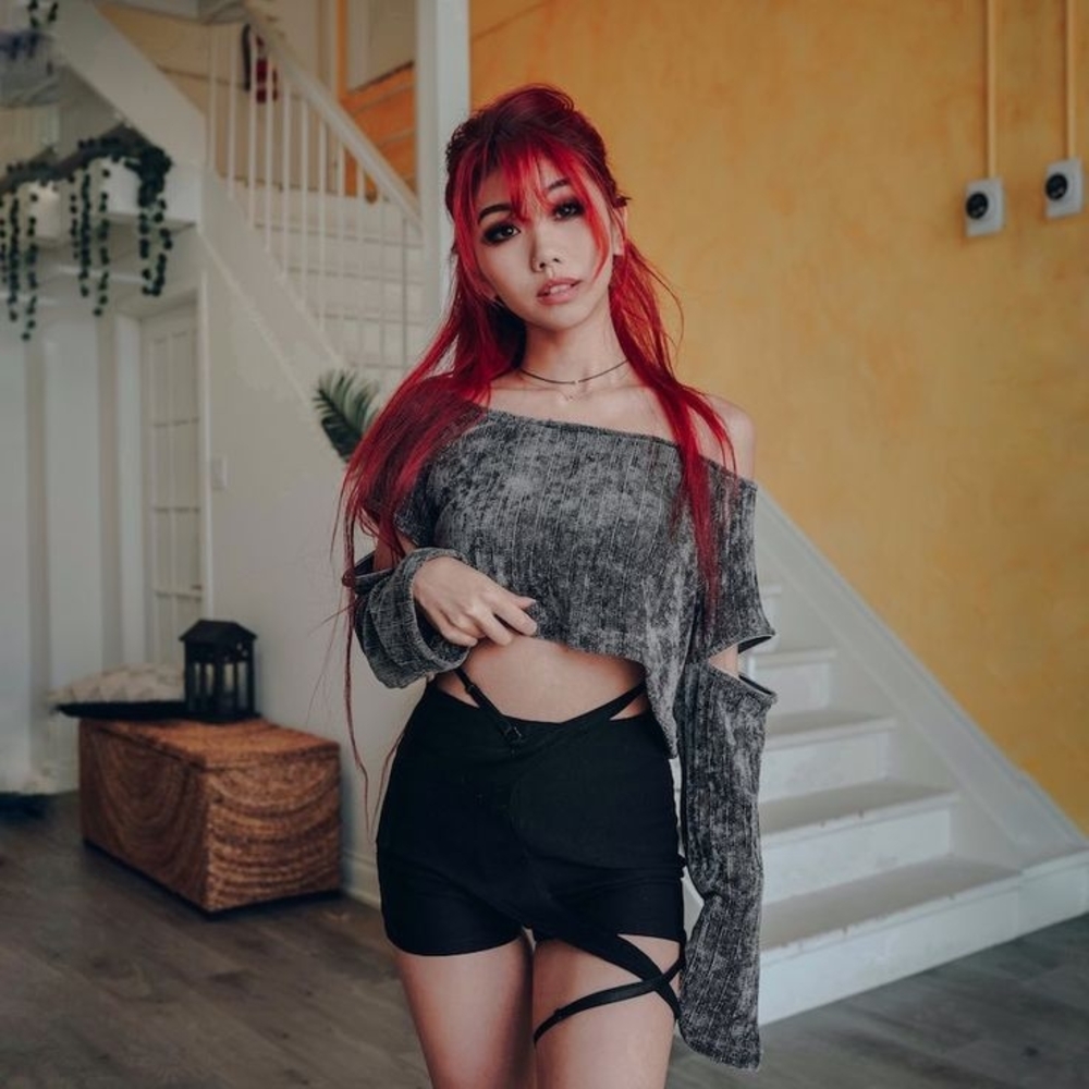 Lychee The Label Tare Strap Detail Shorts